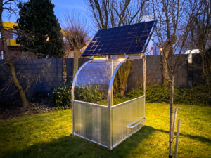 Kabine mit Solarmodul