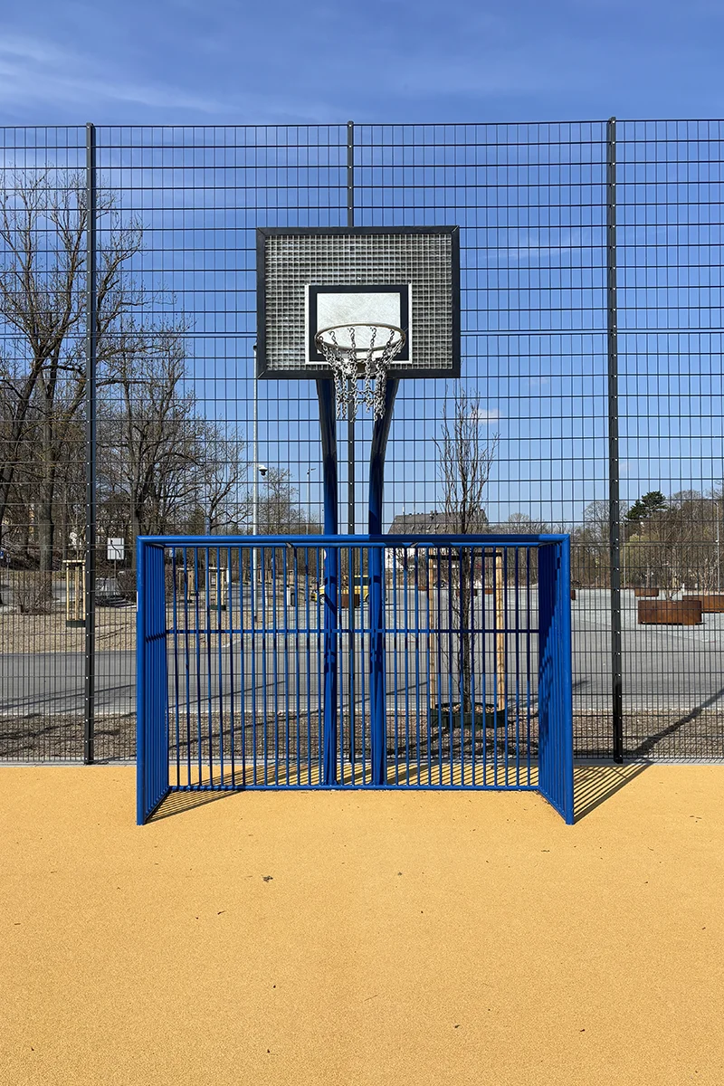 Schäper Bolzpplatztor und Basketballständer "unbreakable" blau