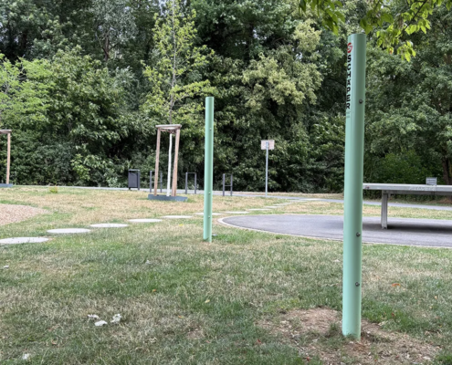 Standpfosten für Slackline in Sonderanfertigung, Einstellbare Höhen: 30, 60 und 140 cm, Pfosten in 180 cm lang, RAL Standpfosten für Slackline in Sonderanfertigung, Einstellbare Höhen: 30, 60 und 140 cm, Pfosten in 180 cm lang, RAL