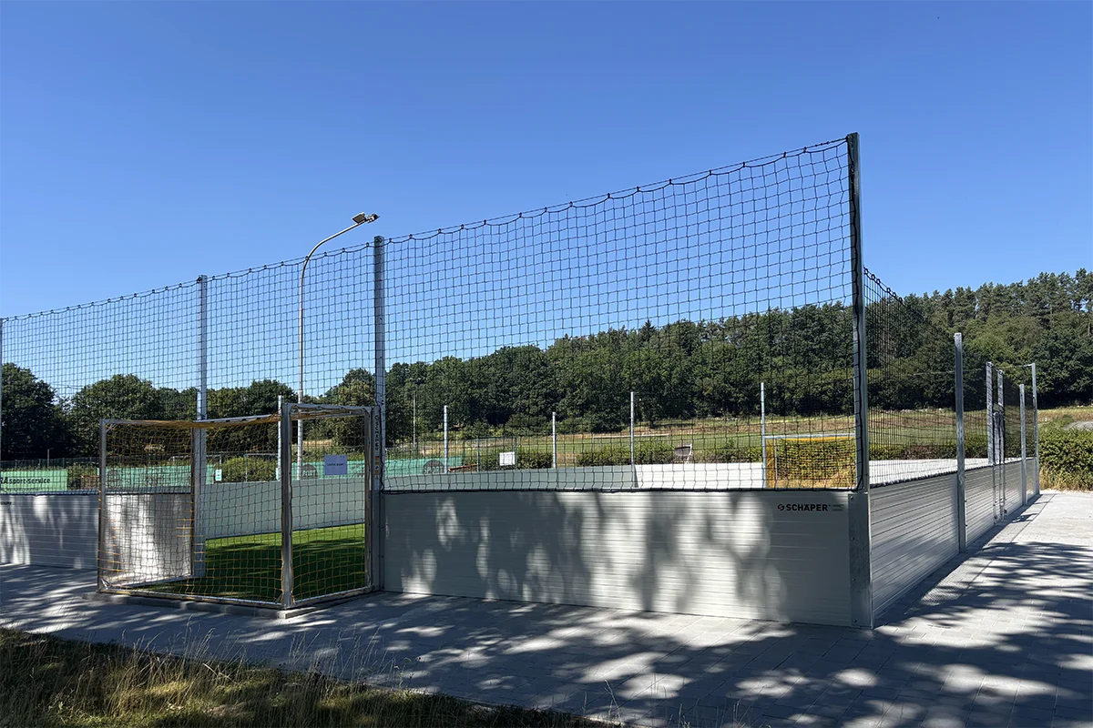 Soccer Court Comfort Line Stahl