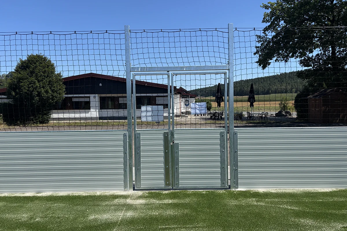 Soccer Court Comfort Line Stahl
