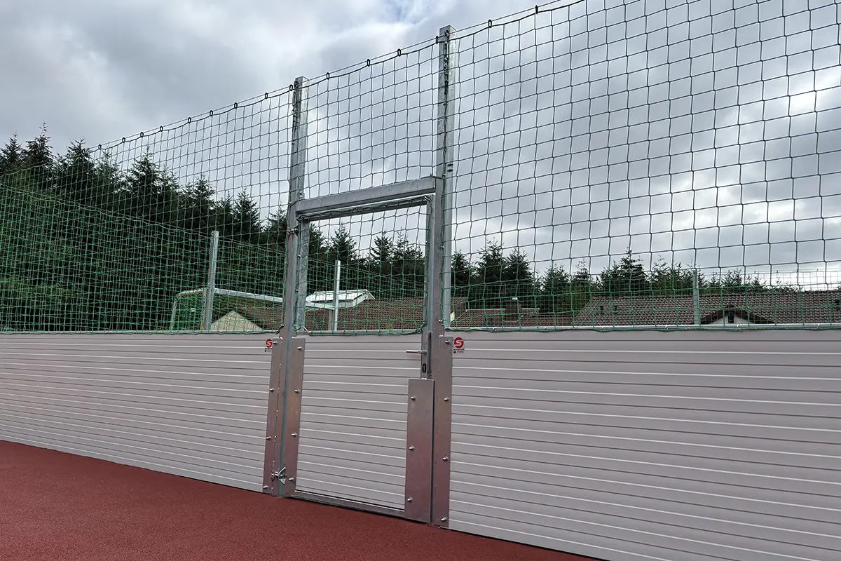 Soccer Court Comfort Line Stahl Soccer Court Comfort Line Stahl