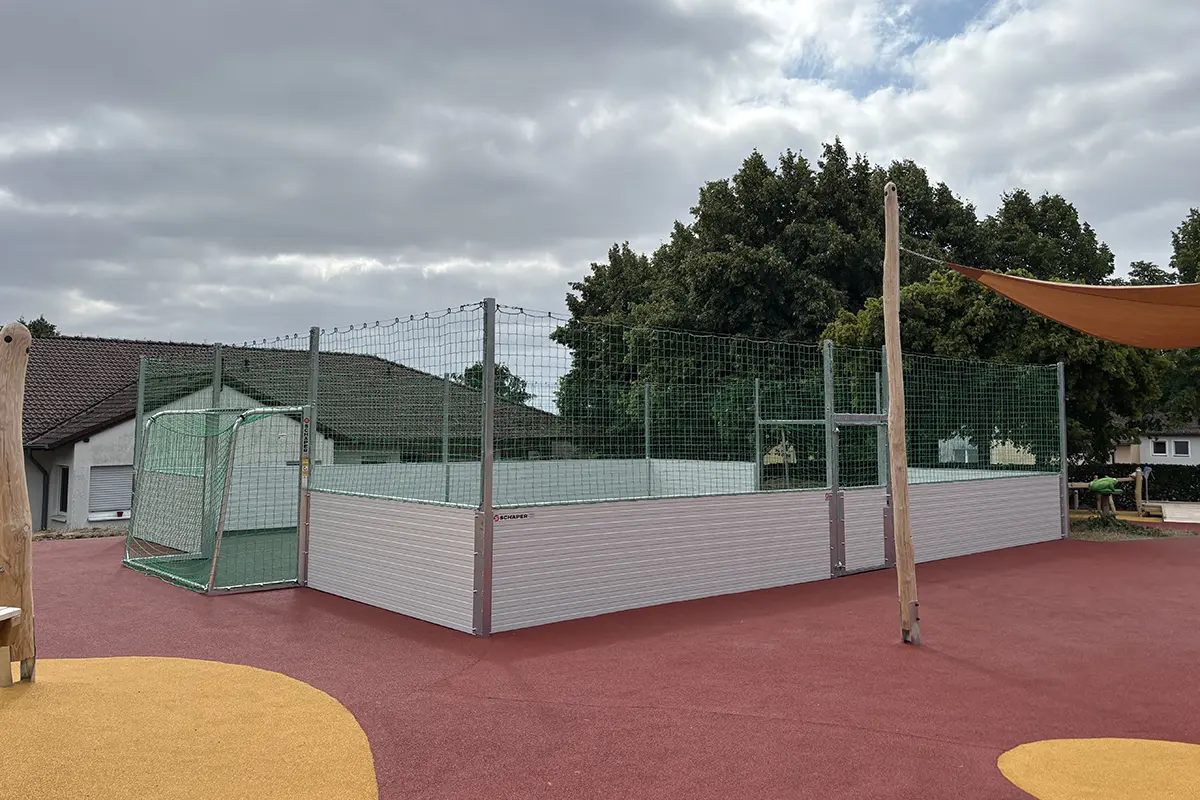 Soccer Court Comfort Line Stahl Soccer Court Comfort Line Stahl