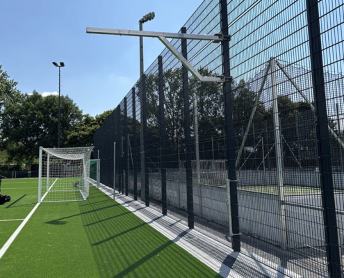 Schäper Sonderanfertigung - Kopfballpendel für Ballfangzaun