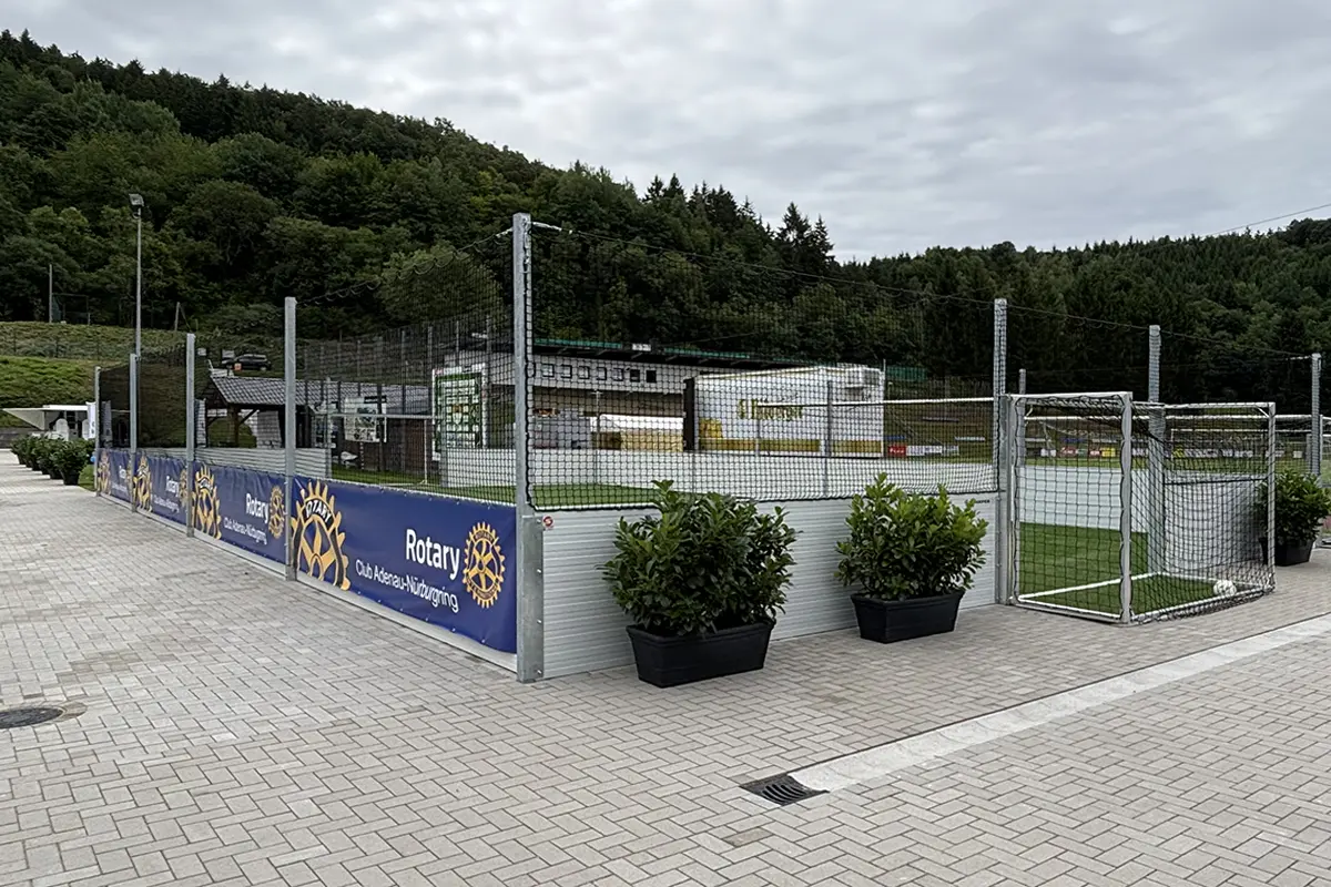 Soccer Court Comfort Line Stahl