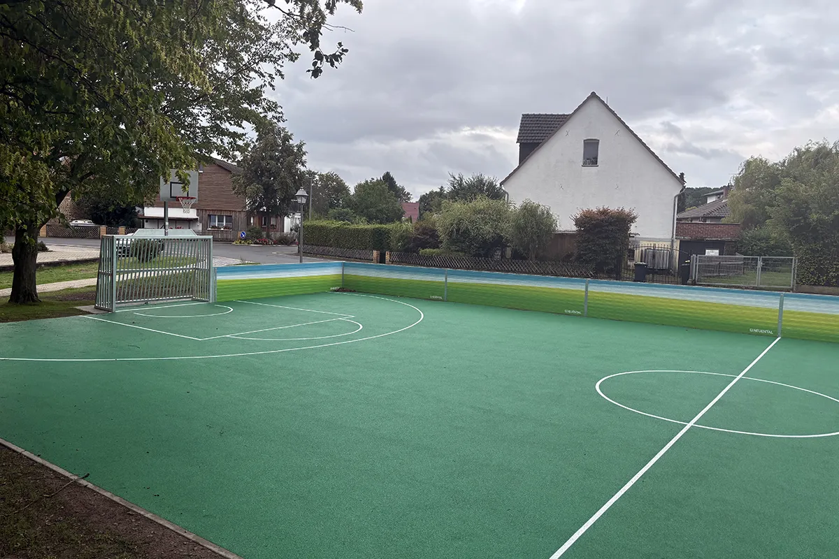 SCHÄPER SoccerCourt Comfortline-Stahl, Neuental- Zimmersrode