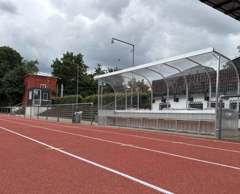 Spieler- und Betreuerkabine, Modell Exklusiv, Länge 7,0 m Spieler- und Betreuerkabine, Modell Exklusiv, Länge 7,0 m